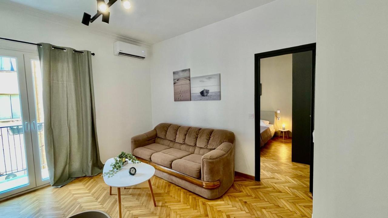 Gorgeous Renovated Apt. Close To Metro And Cultural Sites! Ateny Zewnętrze zdjęcie