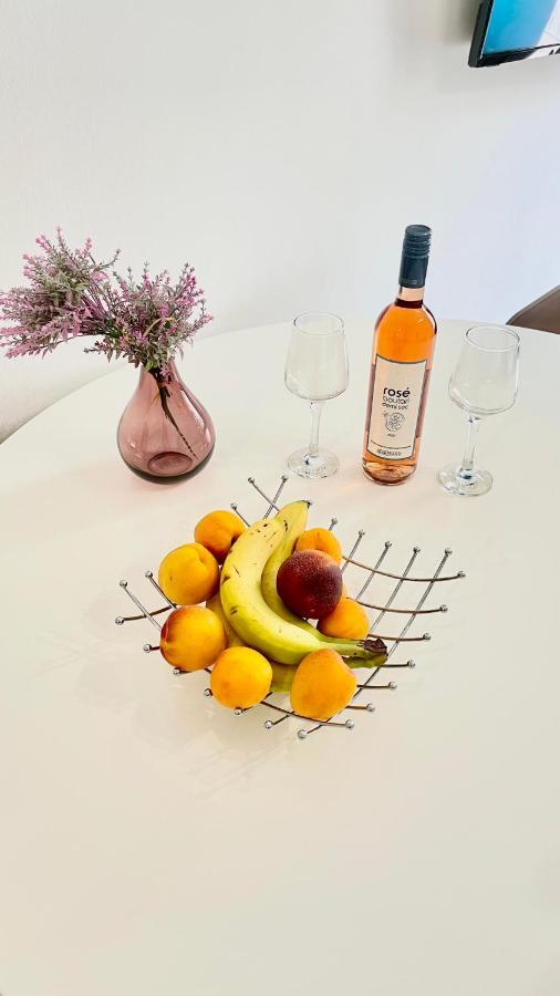 Gorgeous Renovated Apt. Close To Metro And Cultural Sites! Ateny Zewnętrze zdjęcie