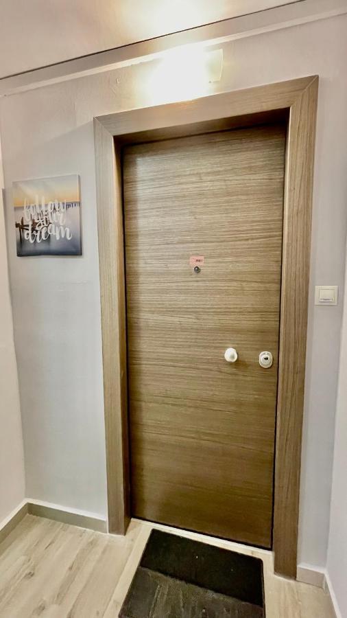 Gorgeous Renovated Apt. Close To Metro And Cultural Sites! Ateny Zewnętrze zdjęcie